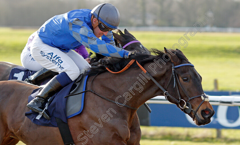 Obsidian-Knight-0008 
 OBSIDIAN KNIGHT (Jim Crowley) wins The Betway Novice Stakes
Lingfield 5 Feb 2022 - Pic Steven Cargill / Racingfotos.com