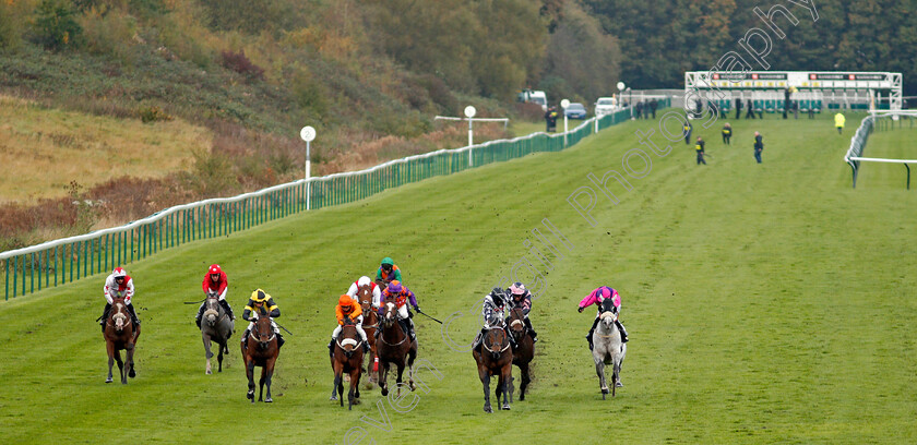 Wrenthorpe-0001 
 WRENTHORPE (2nd right, Graham Lee) beats FREE LOVE (centre) in The Mansionbet Proud To Support British Racing Handicap
Nottingham 14 Oct 2020 - Pic Steven Cargill / Racingfotos.com