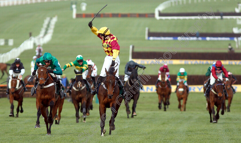 Siruh-Du-Lac-0003 
 SIRUH DU LAC (Lizzie Kelly) beats JANIKA (left) in The Brown Advisory & Merriebelle Stable Plate
Cheltenham 14 Mar 2019 - Pic Steven Cargill / Racingfotos.com