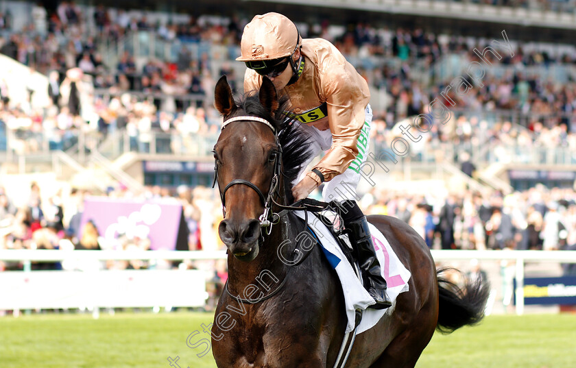 God-Given-0001 
 GOD GIVEN (Jamie Spencer) before winning The DFS Park Hill Stakes
Doncaster 13 Sep 2018 - Pic Steven Cargill / Racingfotos.com