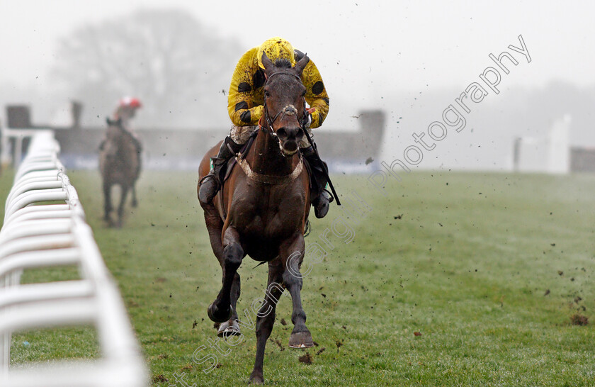 Acting-Lass-0005 
 ACTING LASS (Noel Fehily) wins The Bet365 Handicap Chase Ascot 20 Jan 2018 - Pic Steven Cargill / Racingfotos.com