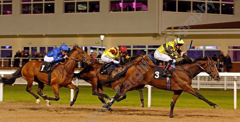 Main-Street-0004 
 MAIN STREET (Robert Havlin) beats RUA AUGUSTA (centre) and MORLOCK (left) in The Bet totequadpot at betfred.com Novice Stakes Chelmsford 12 Oct 2017 - Pic Steven Cargill / Racingfotos.com