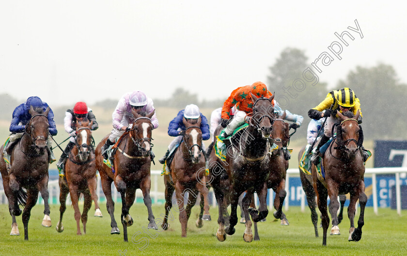 Killybegs-Warrior-0005 
 KILLYBEGS WARRIOR (centre, Kevin Stott) beats OBELIX (right) in The 6 Horse Challenge At bet365 Handicap
Newmarket 14 Jul 2023 - Pic Steven Cargill / Racingfotos.com