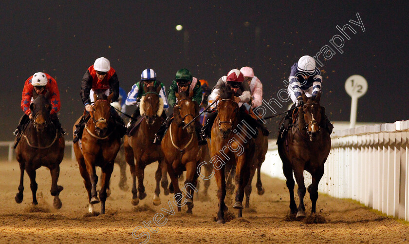 Black-Truffle-0004 
 BLACK TRUFFLE (right, Nicola Currie) beats OLAUDAH (2nd right) in The Alexandra And Sofia Baby Texo Handicap Chelmsford 21 Dec 2017 - Pic Steven Cargill / Racingfotos.com