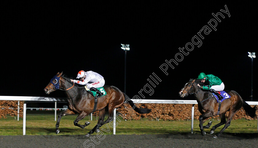 Gronkowski-0002 
 GRONKOWSKI (Jamie Spencer) beats COURT HOUSE (right) in The Road To The Kentucky Derby Conditions Stakes Kempton 7 Mar 2018 - Pic Steven Cargill / Racingfotos.com