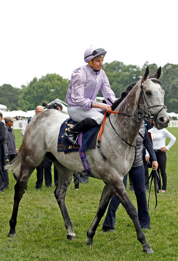 Garrus-0001 
 GARRUS (Ryan Moore)
Royal Ascot 18 Jun 2022 - Pic Steven Cargill / Racingfotos.com