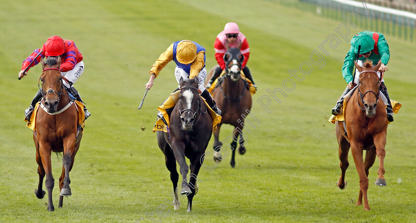 Dreamloper-0005 
 DREAMLOPER (left, Kieran Shoemark) beats VILLE DE GRACE (centre) and EBAIYRA (right) in The Betfair Exchange Dahlia Stakes
Newmarket 1 May 2022 - Pic Steven Cargill / Racingfotos.com