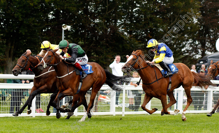 Chocoya-0001 
 CHOCOYA (right, Ryan Moore) beats SILENT FLAME (left) in The European Bloodstock News EBF Lochsong Fillies Handicap
Salisbury 2 Sep 2021 - Pic Steven Cargill / Racingfotos.com