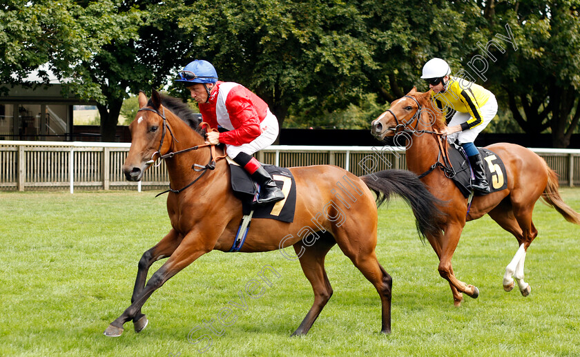 Lady-Wilbraham 
 LADY WILBRAHAM (Shane Kelly)
Newmarket 30th July 2022 - Pic Steven Cargill / Racingfotos.com