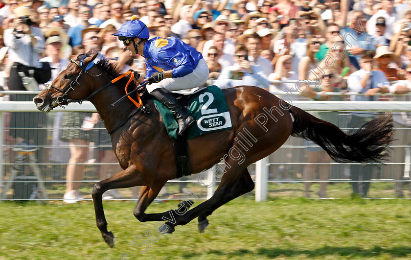 Fantastic-Moon-0001 
 FANTASTIC MOON (Rene Piechulek) wins The Wettstar.de 154. Grosser Preis Von Baden
Baden Baden 1 Sep 2024 - Pic Steven Cargill / Racingfotos.com