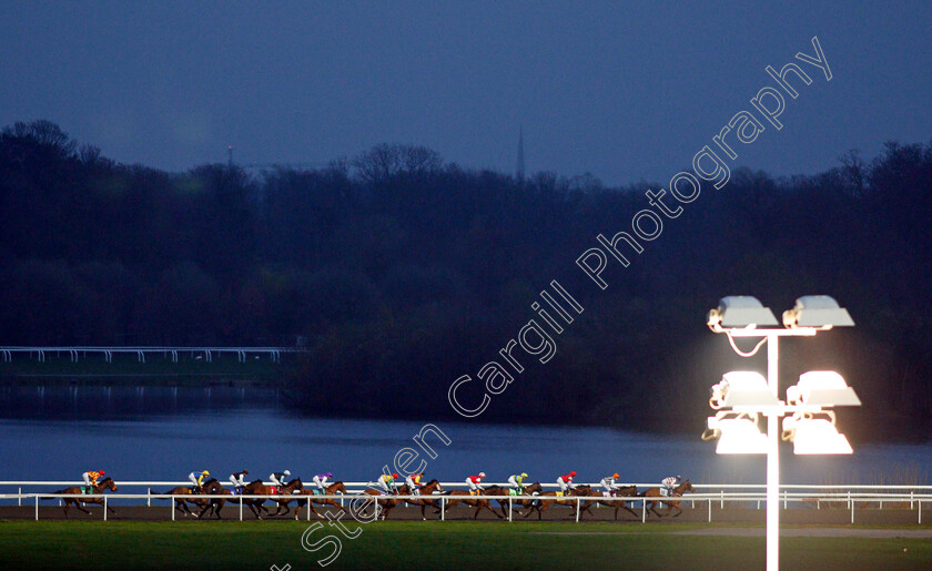 Kempton-0001 
 Horses race down the back straight during The 32Red Casino Handicap won by PADDY A (in 4th place, Ben Curtis) Kempton 11 Apr 2018 - Pic Steven Cargill / Racingfotos.com