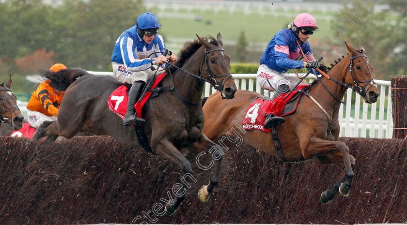 Present-Ranger-and-Aye-Aye-Charlie-0001 
 PRESENT RANGER (left, Harry Skelton) with AYE AYE CHARLIE (right, Paddy Brennan)
Cheltenham 25 Oct 2019 - Pic Steven Cargill / Racingfotos.com