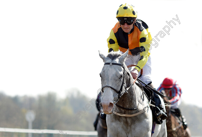 Watersmeet-0006 
 WATERSMEET (Joe Fanning) wins The Betway All-Weather Marathon Championships Stakes
Lingfield 19 Apr 2019 - Pic Steven Cargill / Racingfotos.com