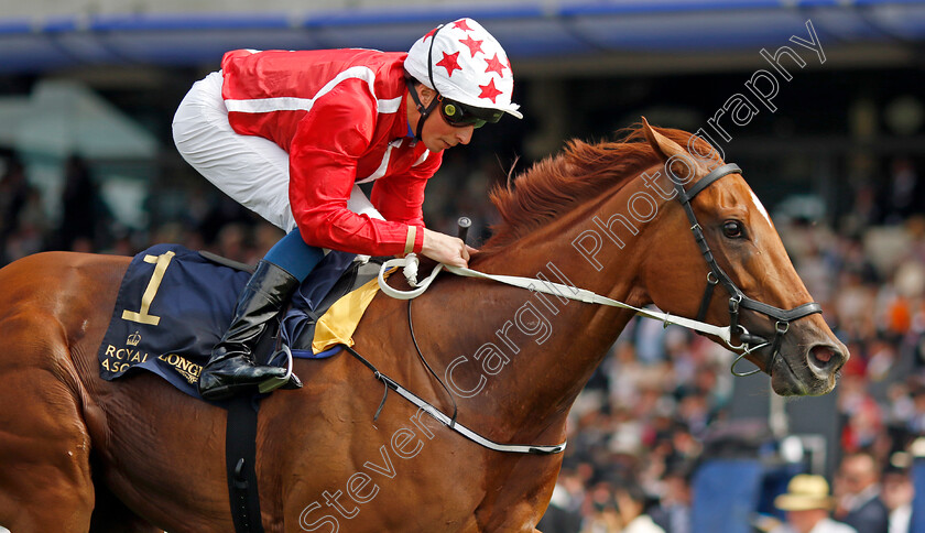 Saffron-Beach-0006 
 SAFFRON BEACH (William Buick) wins The Duke Of Cambridge Stakes
Royal Ascot 15 Jun 2022 - Pic Steven Cargill / Racingfotos.com