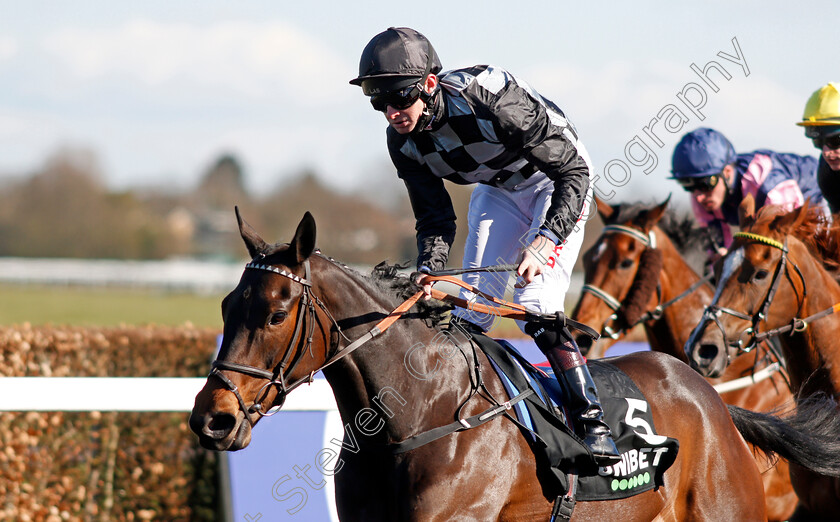 Lavender s-Blue-0004 
 LAVENDER'S BLUE (Robert Havlin) wins The Unibet Snowdrop Fillies Stakes
Kempton 5 Apr 2021 - Pic Steven Cargill / Racingfotos.com