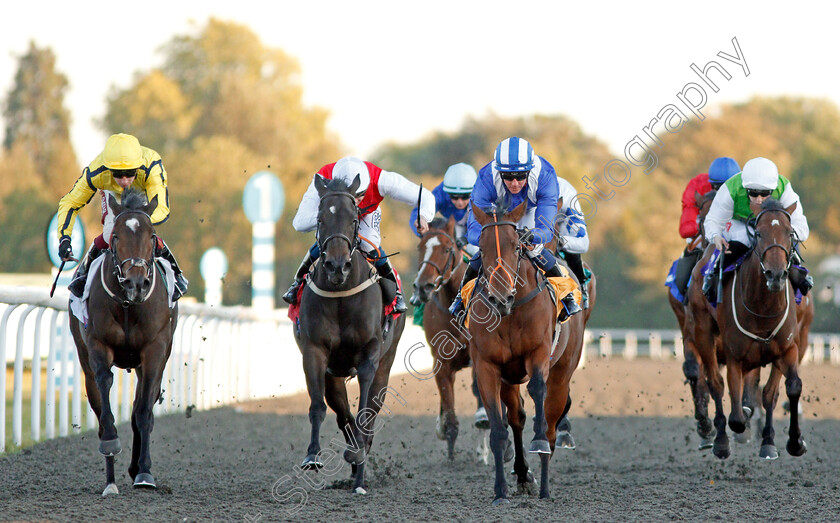 Masaakin-0005 
 MASAAKIN (centre, Jim Crowley) beats GLAMOROUS ANNA (2nd left) and SO SHARP (left) in The 32Red.com British Stallion Studs EBF Fillies Novice Stakes
Kempton 2 Oct 2019 - Pic Steven Cargill / Racingfotos.com