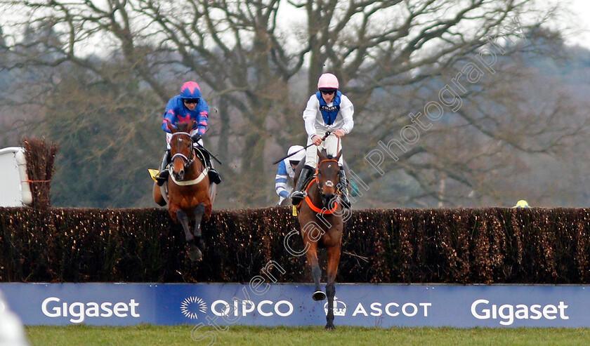 Waiting-Patiently-0002 
 WAITING PATIENTLY (right, Brian Hughes) beats CUE CARD (left) in The Betfair Ascot Chase Ascot 17 Feb 2018 - Pic Steven Cargill / Racingfotos.com