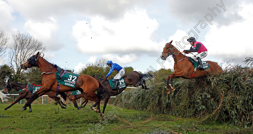 Poker-Party-0001 
 POKER PARTY (Robbie Power)
Aintree 9 Apr 2022 - Pic Steven Cargill / Racingfotos.com