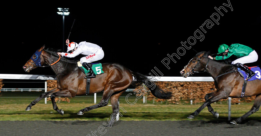 Gronkowski-0006 
 GRONKOWSKI (Jamie Spencer) beats COURT HOUSE (right) in The Road To The Kentucky Derby Conditions Stakes Kempton 7 Mar 2018 - Pic Steven Cargill / Racingfotos.com