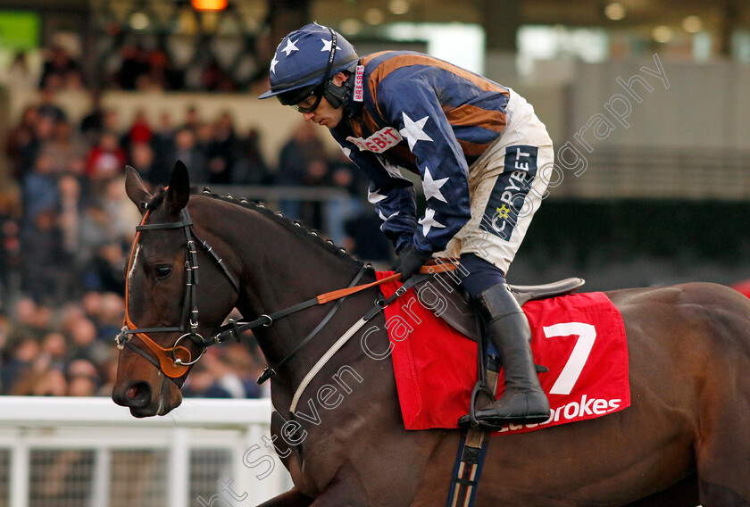 Dysart-Enos-0001 
 DYSART ENOS (Jonathan Burke)
Ascot 21 Dec 2024 - Pic Steven Cargill / Racingfotos.com