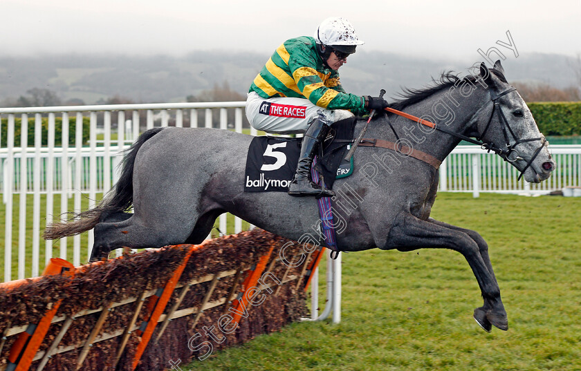 Onefortheroadtom-0003 
 ONEFORTHEROADTOM (Barry Geraghty) Cheltenham 1 Jan 2018 - Pic Steven Cargill / Racingfotos.com