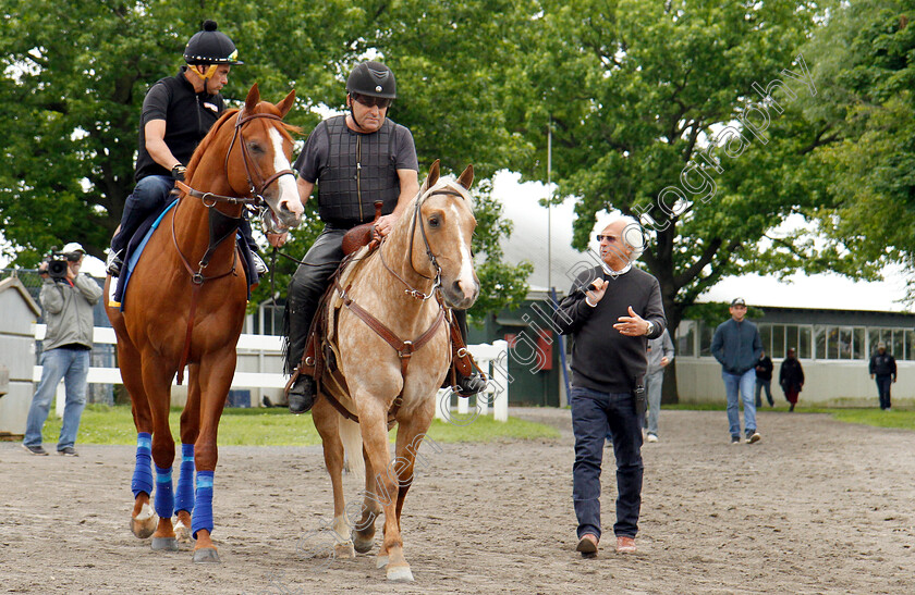 Justify-0005 
 JUSTIFY (Martine Garcia) exercising in preparation for The Belmont Stakes as Bob Baffert looks on
Belmont Park USA 7 Jun 2018 - Pic Steven Cargill / Racingfotos.com