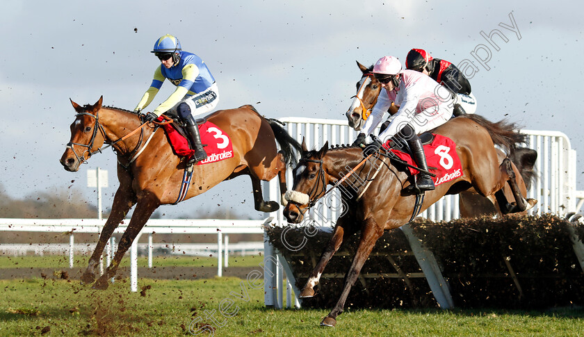 Tripoli-Flyer-0002 
 TRIPOLI FLYER (left, Jonathan Burke) beats STARCROSSED LOVER (right) in The Ladbrokes Dovecote Novices Hurdle
Kempton 22 Feb 2025 - Pic Steven Cargill / Racingfotos.com