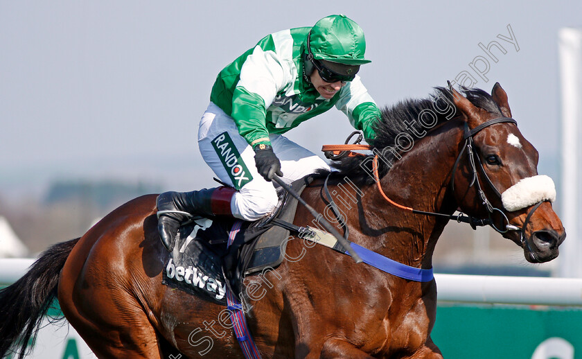 Thomas-Patrick-0006 
 THOMAS PATRICK (Richard Johnson) wins The Betway Handicap Chase Aintree 14 Apr 2018 - Pic Steven Cargill / Racingfotos.com