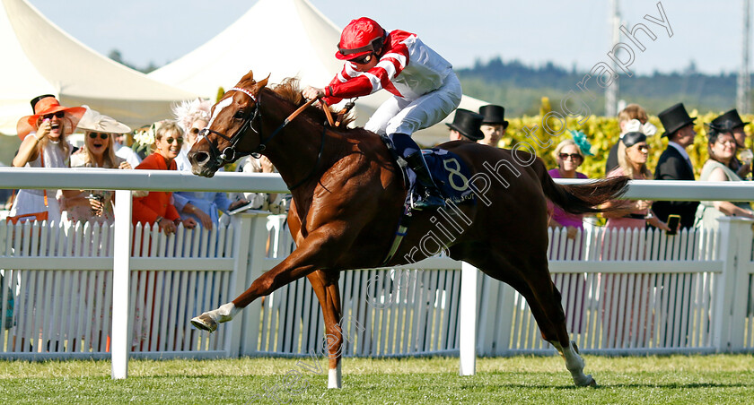 Hand-Of-God-0005 
 HAND OF GOD (William Buick) wins The Golden Gates Stakes
Royal Ascot 22 Jun 2024 - Pic Steven Cargill / Racingfotos.com