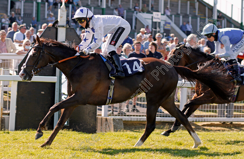 Shamfizz-0005 
 SHAMFIZZ (Hayley Turner) wins The Sky Sports Racing Sky 415 Maiden Fillies Stakes
Yarmouth 9 Jun 2021 - Pic Steven Cargill / Racingfotos.com