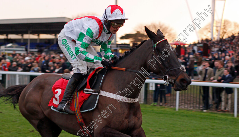 Kayf-Grace-0004 
 KAYF GRACE (Nico de Boinville) wins The 32Red Download The App Handicap Hurdle Kempton 27 Dec 2017 - Pic Steven Cargill / Racingfotos.com