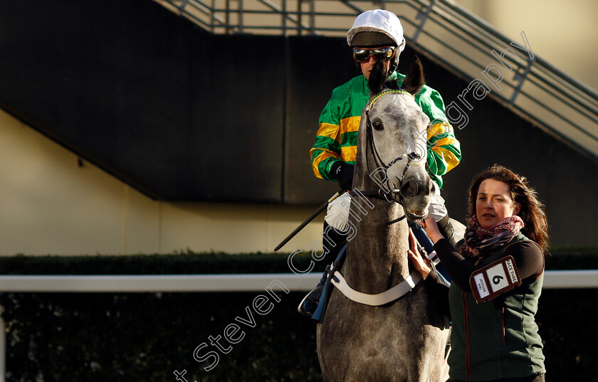 Joyeuse-0001 
 JOYEUSE (Nico de Boinville)
Ascot 22 Nov 2024 - Pic Steven Cargill / Racingfotos.com