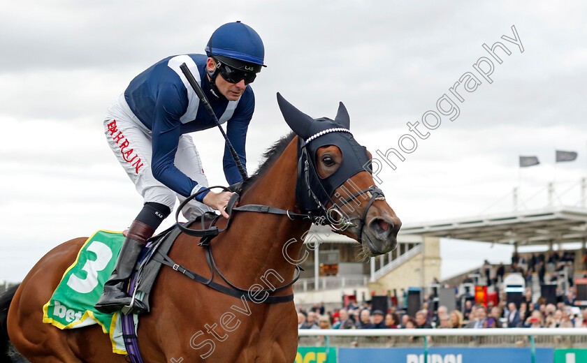 Commissioning-0002 
 COMMISSIONING (Robert Havlin) wins The bet365 Fillies Mile
Newmarket 7 Oct 2022 - Pic Steven Cargill / Racingfotos.com