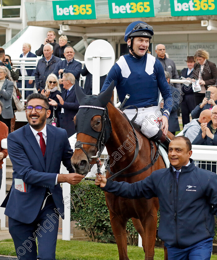 Commissioning-0006 
 COMMISSIONING (Robert Havlin) after The bet365 Fillies Mile
Newmarket 7 Oct 2022 - Pic Steven Cargill / Racingfotos.com