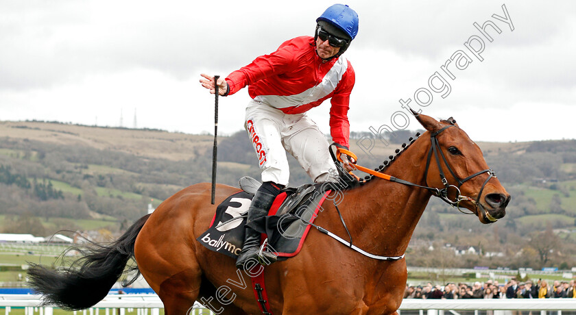 Envoi-Allen-0003 
 ENVOI ALLEN (Davy Russell) wins The Ballymore Novices Hurdle
Cheltenham 11 Mar 2020 - Pic Steven Cargill / Racingfotos.com