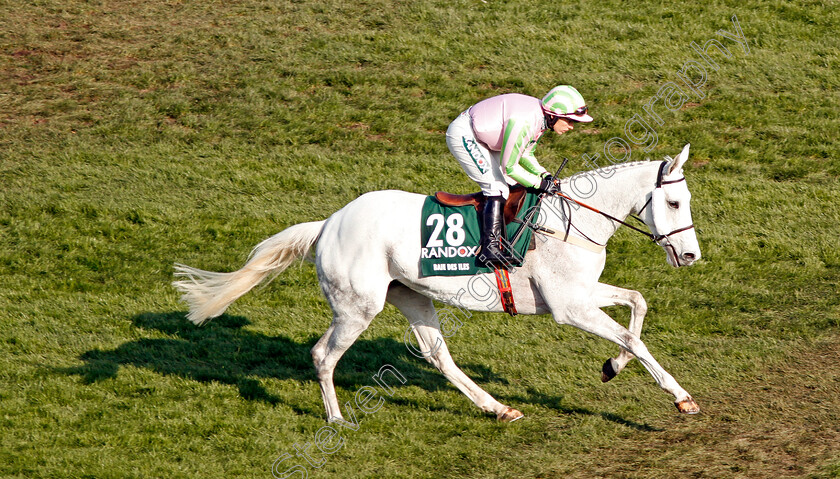 Baie-Des-Iles-0001 
 BAIE DES ILES (Katie Walsh) Aintree 14 Apr 2018 - Pic Steven Cargill / Racingfotos.com