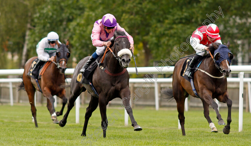 Azure-Blue-0004 
 AZURE BLUE (left, William Buick) beats CUBAN BREEZE (right) in The Turners Fillies Handicap
Newmarket 30 Jul 2022 - Pic Steven Cargill / Racingfotos.com