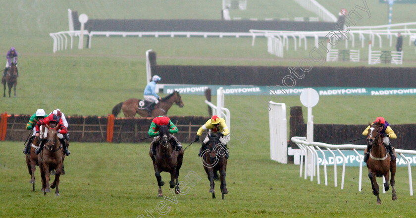 Harry-Senior-0002 
 HARRY SENIOR (right, Robbie Power) wins The Ballymore Novices Hurdle
Cheltenham 25 Jan 2020 - Pic Steven Cargill / Racingfotos.com