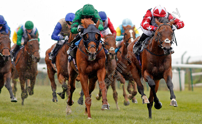 Corrosive-0004 
 CORROSIVE (right, Josephine Gordon) beats STYLEHUNTER (left) in The John Kemp 4x4 Centre Of Norwich Novice Stakes Div1 Yarmouth 24 Apr 2018 - Pic Steven Cargill / Racingfotos.com