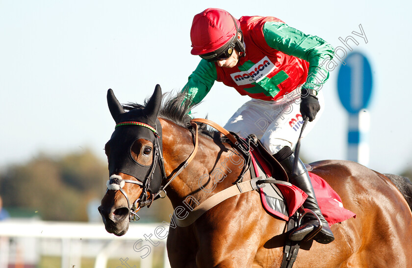 Grand-Sancy-0003 
 GRAND SANCY (Harry Cobden)
Kempton 21 Oct 2018 - Pic Steven Cargill / Racingfotos.com