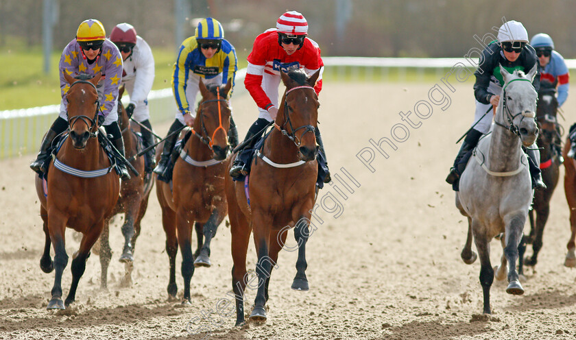 Fountain-Cross-0004 
 FOUNTAIN CROSS (centre, Rossa Ryan) wins The Read Katie Walsh On Betway Insider Handicap
Wolverhampton 12 Mar 2022 - Pic Steven Cargill / Racingfotos.com