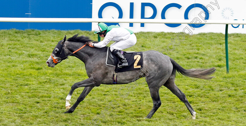 Desert-Angel-0002 
 DESERT ANGEL (Ryan Moore) wins The Read Kevin Blake's Tips On Betting Betfair Handicap
Newmarket 1 May 2022 - Pic Steven Cargill / Racingfotos.com