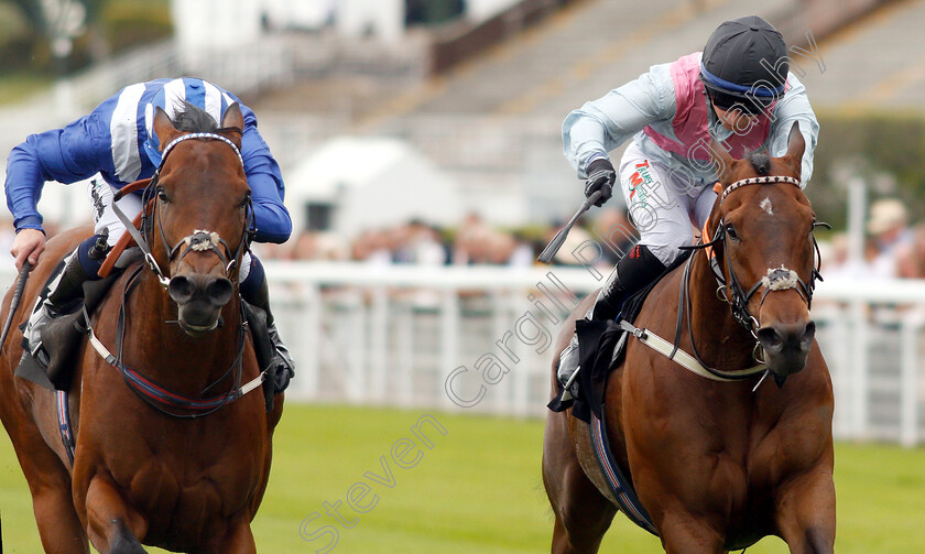 La-Maquina-0002 
 LA MAQUINA (right, Nicola Currie) beats WUFUD (left) in The Thames Materials Recycled Primary Aggregates Handicap
Goodwood 24 May 2019 - Pic Steven Cargill / Racingfotos.com