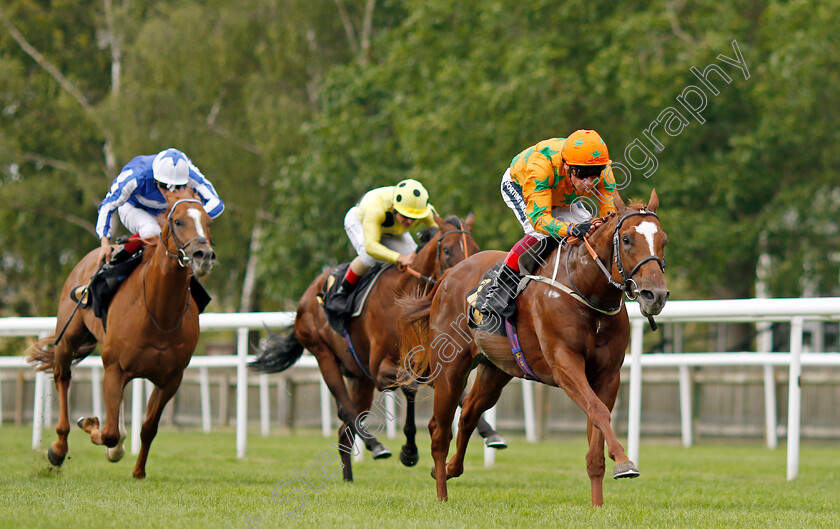 Love-De-Vega-0002 
 LOVE DE VEGA (Frankie Dettori) wins The Harry Allport Is Getting Married Handicap
Newmarket 30 Jul 2022 - Pic Steven Cargill / Racingfotos.com