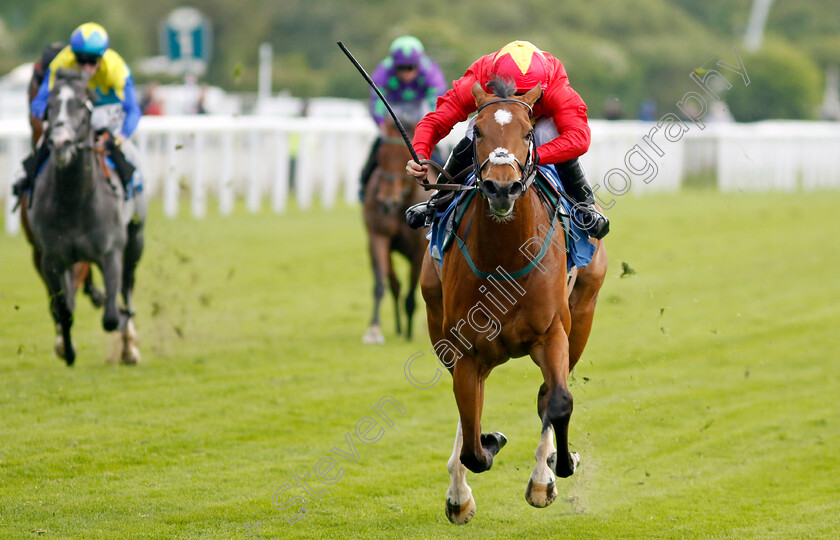 Highfield-Princess-0005 
 HIGHFIELD PRINCESS (Jason Hart) wins The 1895 Duke Of York Clipper Logistics Stakes
York 11 May 2022 - Pic Steven Cargill / Racingfotos.com