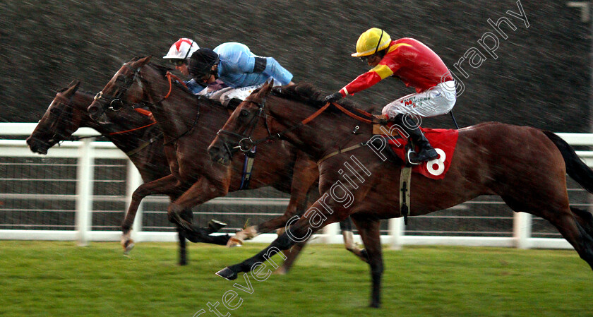 Data-Protection-0001 
 DATA PROTECTION (8, Nicola Currie) beats WHITEHALL (blue) in The Devine Homes Handicap
Sandown 9 Aug 2018 - Pic Steven Cargill / Racingfotos.com