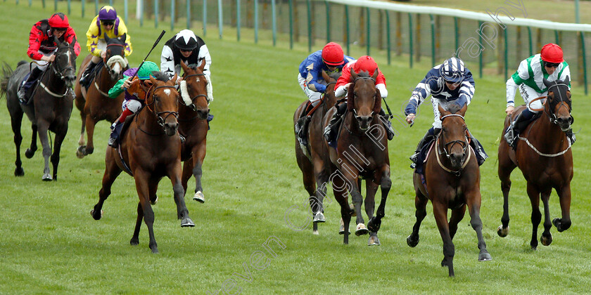 Isaan-Queen-0001 
 ISAAN QUEEN (Oisin Murphy) beats WATCHMYEVERYMOVE (left) in The Bombardier Beer Nursery
Yarmouth 20 Sep 2018 - Pic Steven Cargill / Racingfotos.com