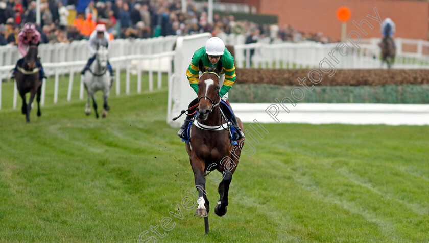 Jonbon-0010 
 JONBON (Aidan Coleman) winner of The Close Brothers Henry VIII Novices Chase
Sandown 3 Dec 2022 - Pic Steven Cargill / Racingfotos.com