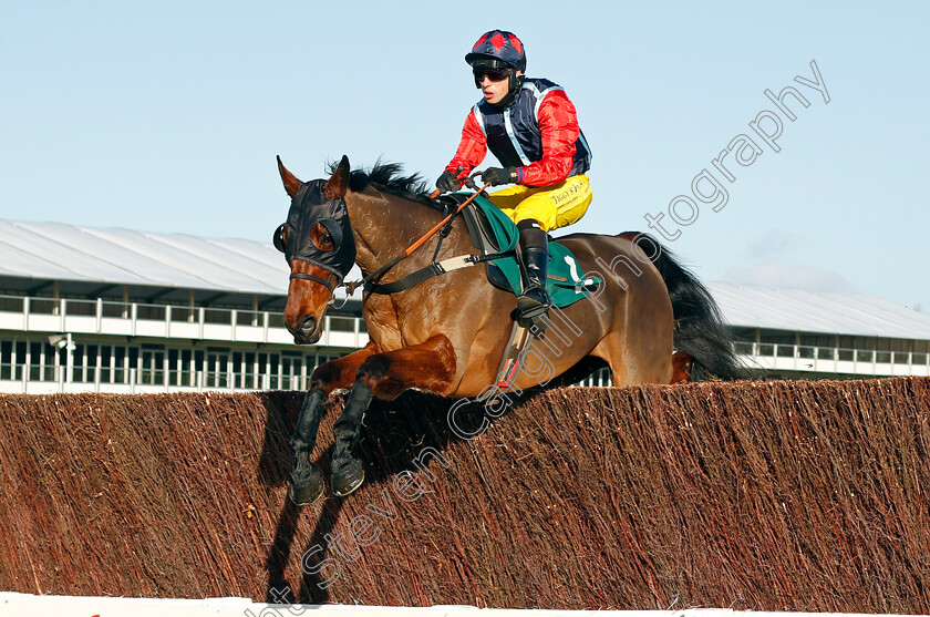 J Ai-Froid-0001 
 J'AI FROID (Max Kendrik)
Cheltenham 10 Dec 2021 - Pic Steven Cargill / Racingfotos.com