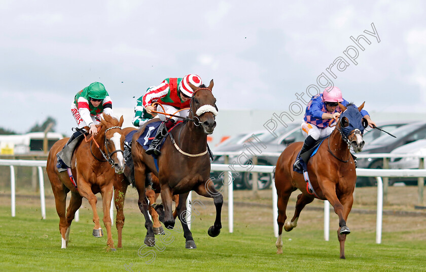 The-Spotlight-Kid-0005 
 THE SPOTLIGHT KID (Cieren Fallon) beats LELABAD (right) in The At The Races App Market Movers Handicap
Yarmouth 15 Sep 2022 - Pic Steven Cargill / Racingfotos.com